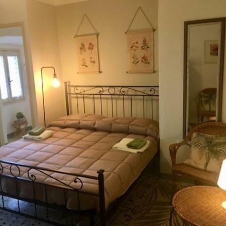 Dongo Holiday Home Екстер'єр фото
